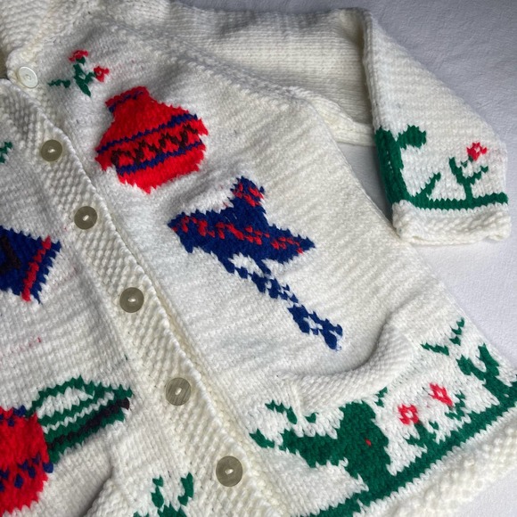 Knit sweater women Sz M? Button colorful white Spanish images handmade - Picture 10 of 11